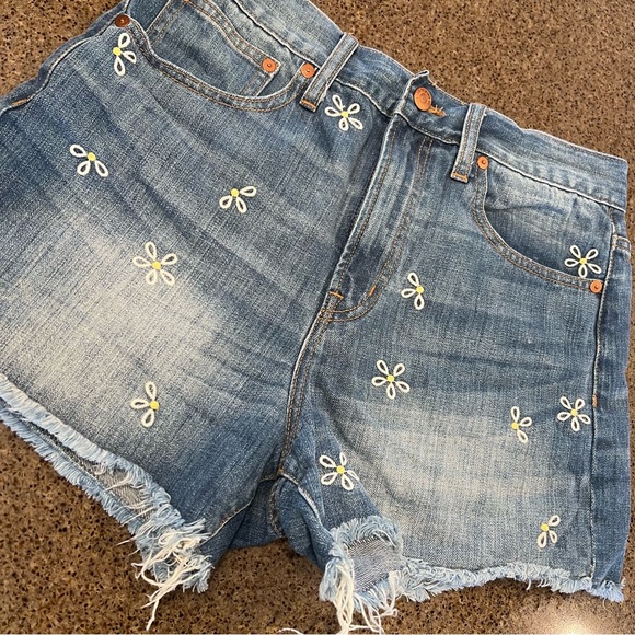 🌼 MADEWELL The Perfect Jean Short: Daisy Embroidered Edition 🌼 - Picture 8 of 16